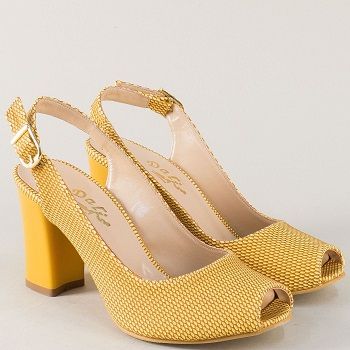 Пъстрите цветове... настроение и свежест всеки ден	