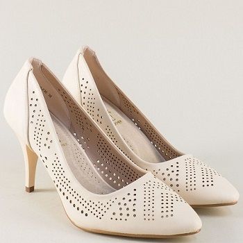 Ефектните перфорации... Актуални при всички стилове